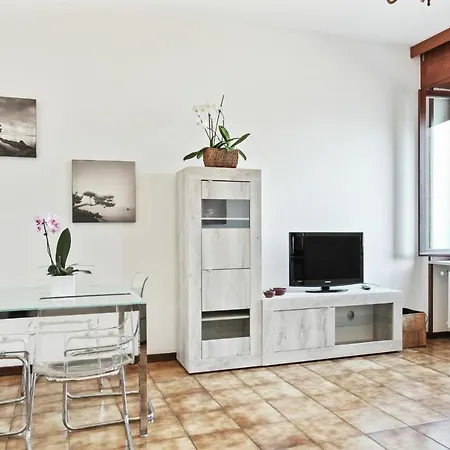Casa La Rivetta By Halldis בית נופש